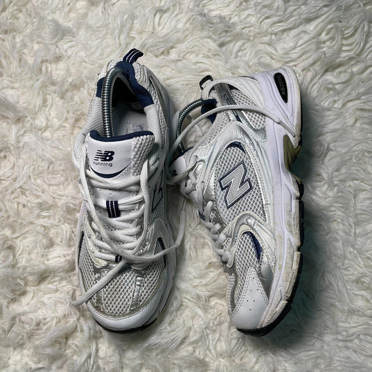 New Balance 530 – White/Silver/Navy Dad Shoe Runners (ABZORB Cushioning)