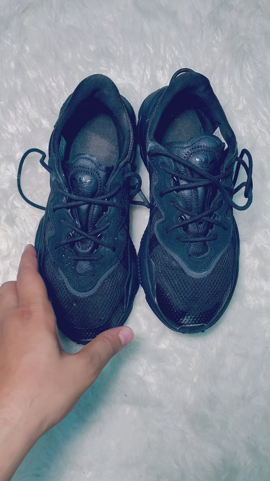 Adidas - OZWEEGO Shoes | Black